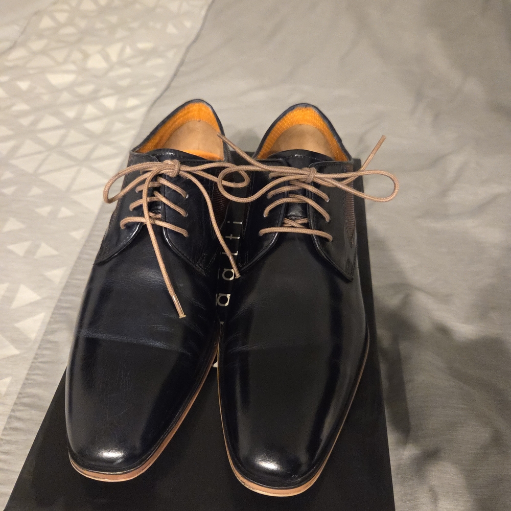Bugatti Black Leather Oxfords with Tan Laces